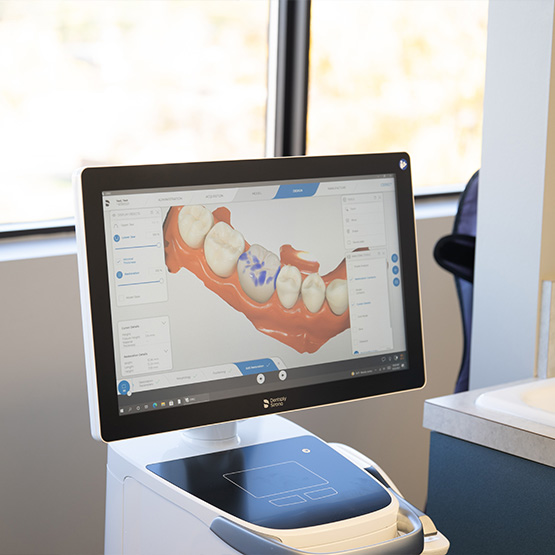 Computer using CEREC software to design crown